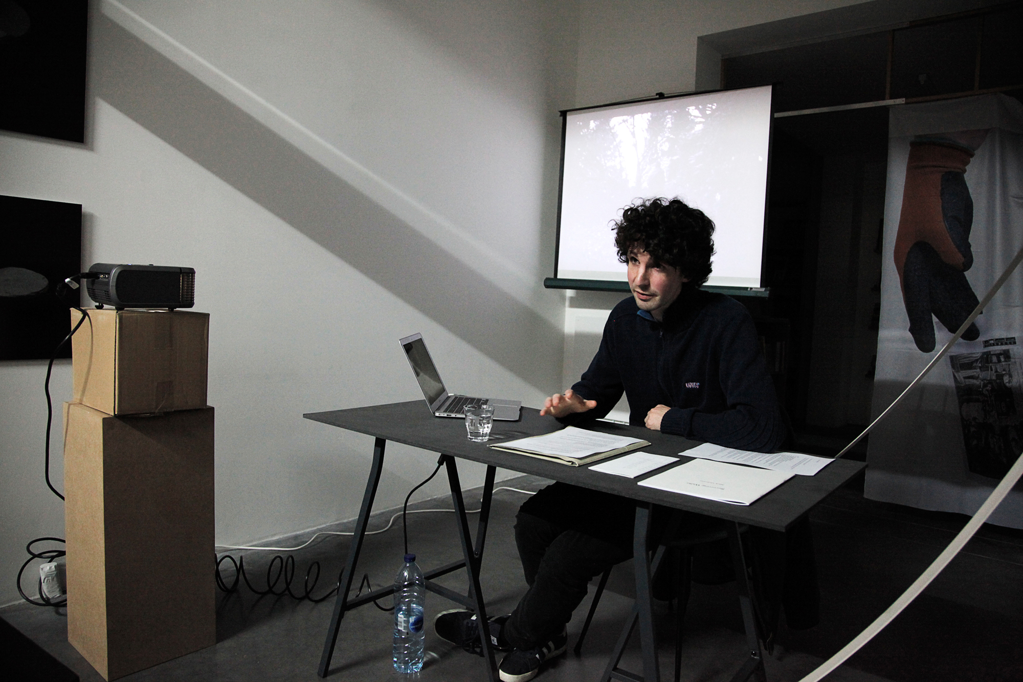 Tique Salon #01 Nick Geboers führt in seine Arbeit ein