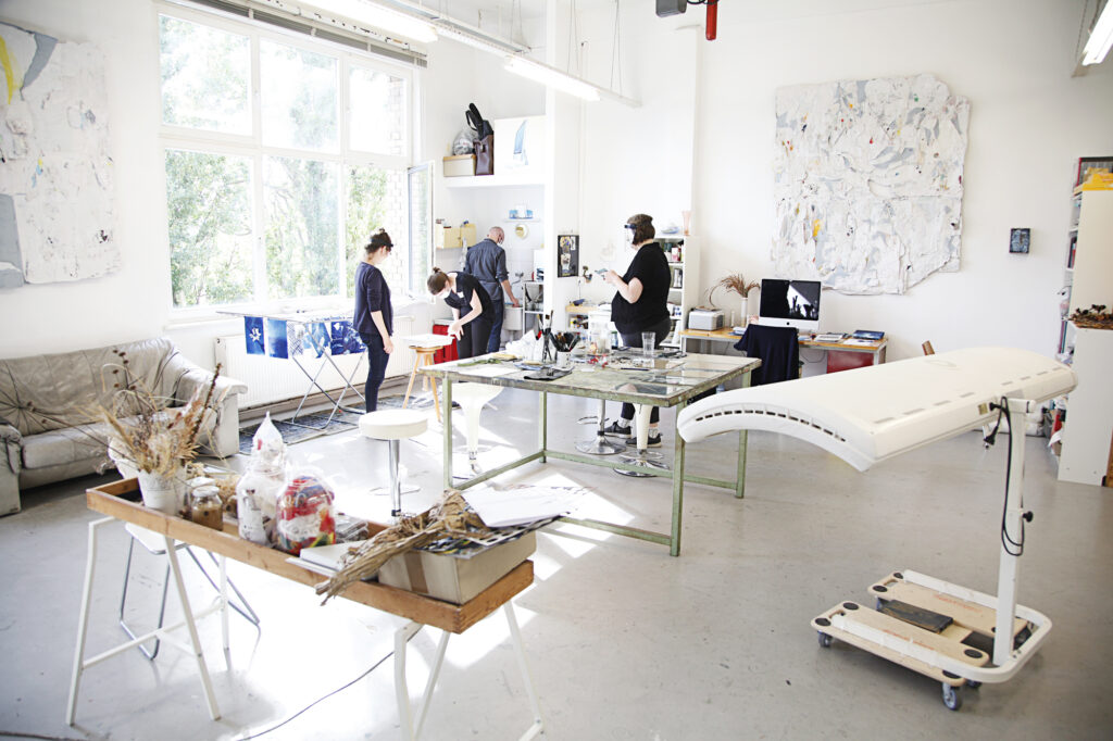 Cyanotype and bookbinding - workshop at Blaues Glück, Berlin